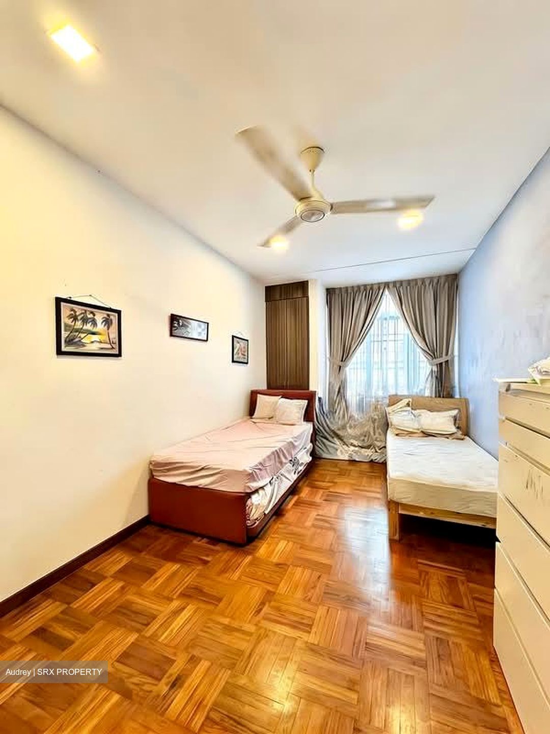 Holland Grove Road (D10), Terrace #569256261